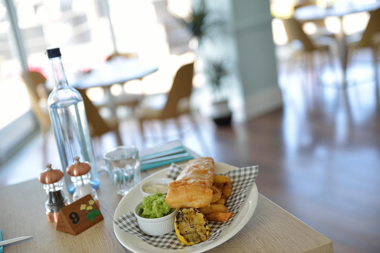 Driftwood Inn Saint Saviour Restaurante foto